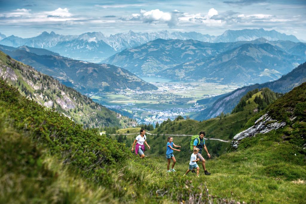 Hotel Kuenstleralm Kaprun Bagian luar foto