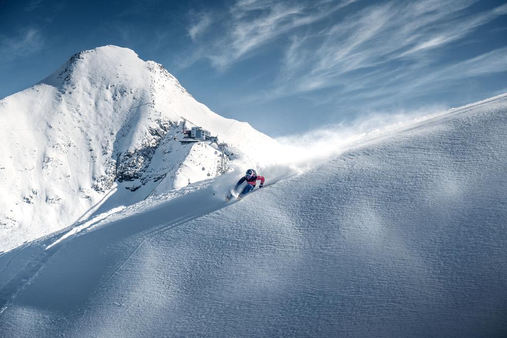 Hotel Kuenstleralm Kaprun Bagian luar foto