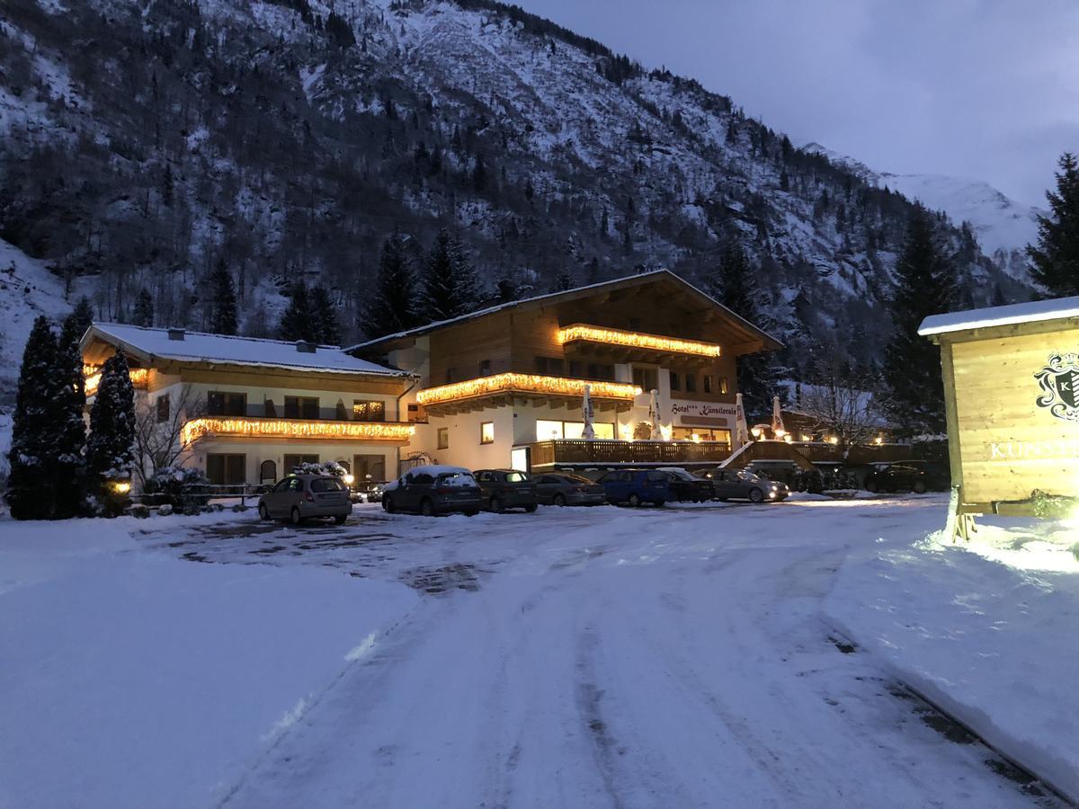 Hotel Kuenstleralm Kaprun Bagian luar foto